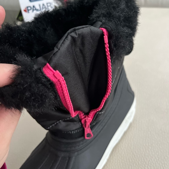 NWT - Pajar Kids’ Faux Fur Lined Winter Boots For -40c - Made in Italy - Size 1Y - Picture 8 of 10